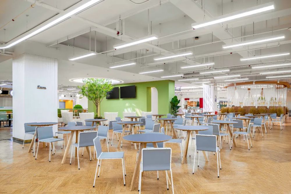 上海由由世紀廣場(chǎng)B1美食城